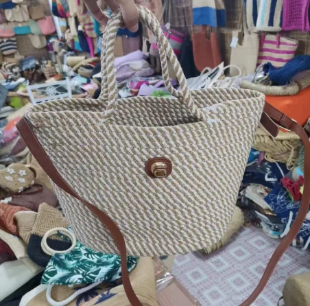 Bolso de mujer de cuerda de algodón tejido a mano con mango largo de PU