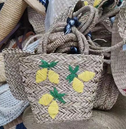 Pequeño bolso de bordado