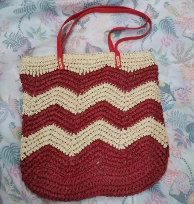 Bolsa de paja de mujeres rojo ondulado de papel ondulado