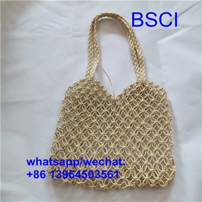 Identificación de autenticidad y materiales de observación para bolsos de cuero.