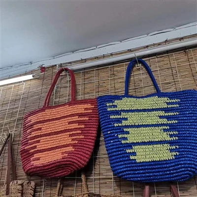 Bolsos de paja hechos a mano, ¡te lo mereces!