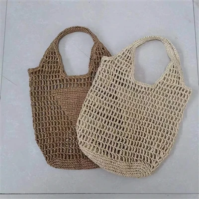 Opción de bolsos de verano, ¿bolsos de paja?