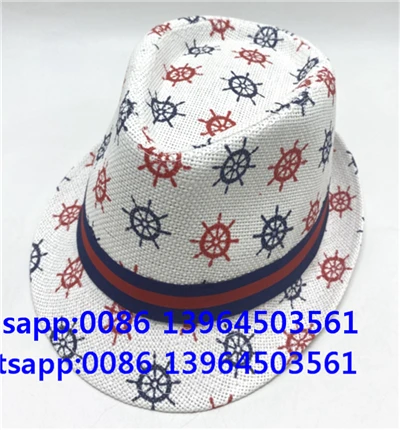 Sombrero Fedora con pintura de brújula