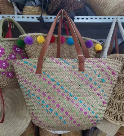 Bolsa de paja tejida de vacaciones natural