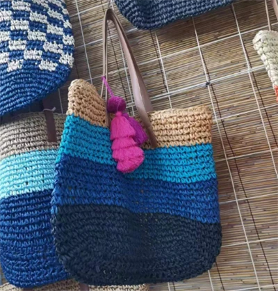 Bolso De Mujer De Chica De Ganchillo Con Rampa Degradada