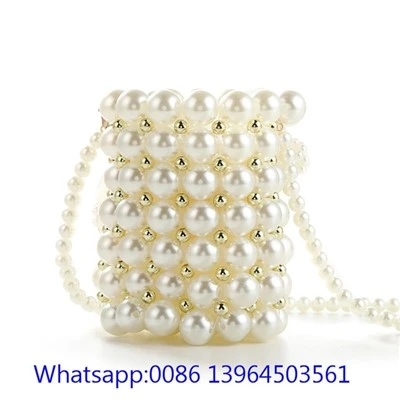 Bolso vintage con cuentas de perlas