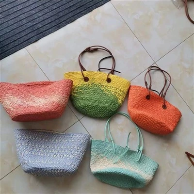 Bolsa tejida de papel colorida con manijas de PU