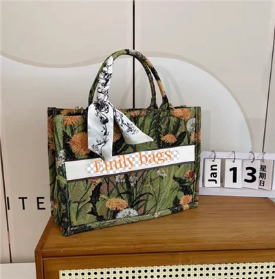 Bolsos de mujer diseñados para mujeres