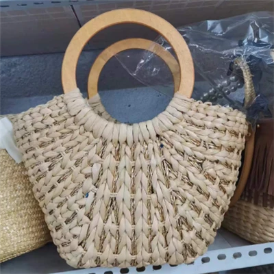 Manijas de madera Bolsa de paja tejida de la cáscara de maíz